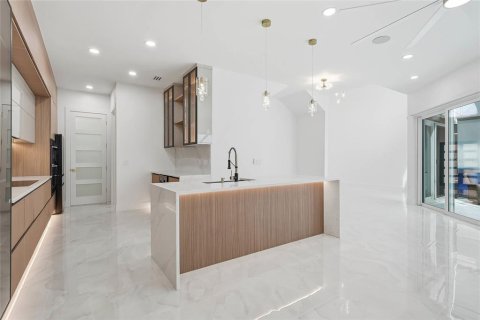 Villa ou maison à vendre à Tampa, Floride: 3 chambres, 232.16 m2 № 2209967 - photo 20