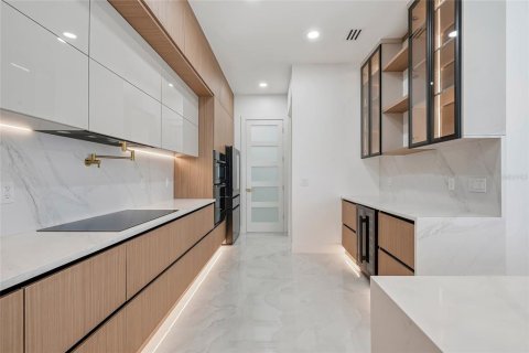 Villa ou maison à vendre à Tampa, Floride: 3 chambres, 232.16 m2 № 2209967 - photo 22