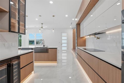 Villa ou maison à vendre à Tampa, Floride: 3 chambres, 232.16 m2 № 2209967 - photo 28