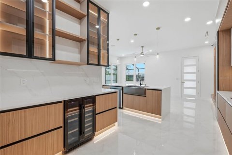 Villa ou maison à vendre à Tampa, Floride: 3 chambres, 232.16 m2 № 2209967 - photo 24