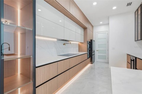 Villa ou maison à vendre à Tampa, Floride: 3 chambres, 232.16 m2 № 2209967 - photo 21