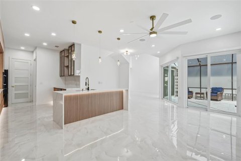 Villa ou maison à vendre à Tampa, Floride: 3 chambres, 232.16 m2 № 2209967 - photo 18