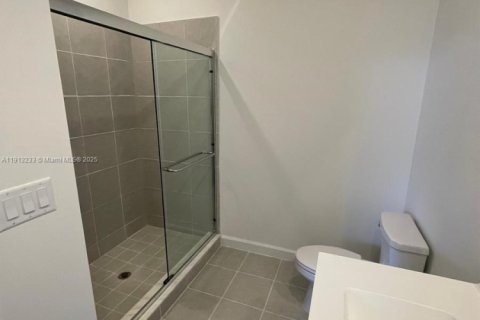 Casa en alquiler en Florida City, Florida, 3 dormitorios, 146.23 m2 № 1969345 - foto 19