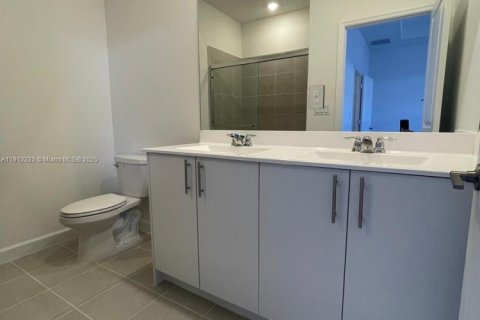 Casa en alquiler en Florida City, Florida, 3 dormitorios, 146.23 m2 № 1969345 - foto 18