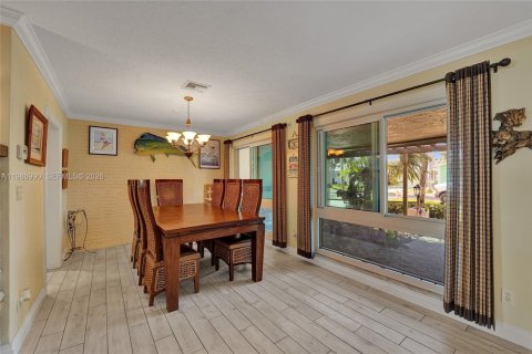 House in Dania Beach, Florida 3 bedrooms, 171.78 sq.m. № 2045001 - photo 17