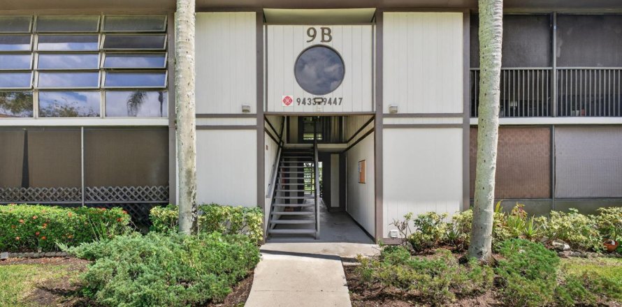 Condominio en Tamarac, Florida, 2 dormitorios № 2261515