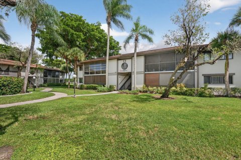 Condominio en venta en Tamarac, Florida, 2 dormitorios, 76.18 m2 № 2261515 - foto 3