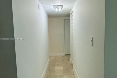 Condominio en venta en Hollywood, Florida, 2 dormitorios, 106.84 m2 № 1868580 - foto 4