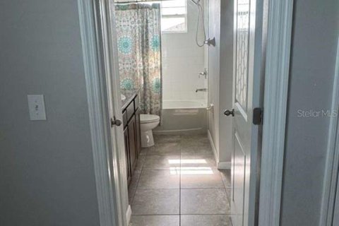 Adosado en alquiler en Sarasota, Florida, 3 dormitorios, 168.99 m2 № 1910374 - foto 9