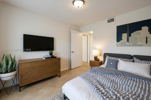 Снять в аренду кондоминиум в Корал-Спрингс, Флорида 2 спальни, 86.68м2, № 2022227 - фото 15