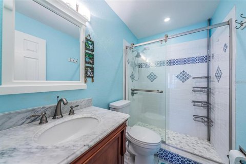 Condo in Saint Petersburg, Florida, 2 bedrooms  № 2197859 - photo 28