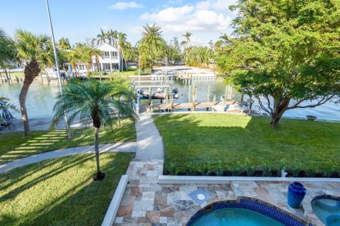 House in Sarasota, Florida 4 bedrooms, 634.24 sq.m. № 1723789 - photo 15