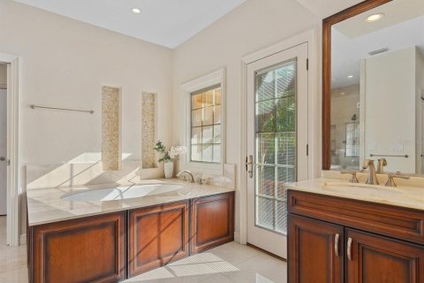 House in Sarasota, Florida 4 bedrooms, 634.24 sq.m. № 1723789 - photo 29