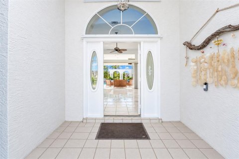 Villa ou maison à vendre à Punta Gorda, Floride: 3 chambres, 214.7 m2 № 2413726 - photo 6