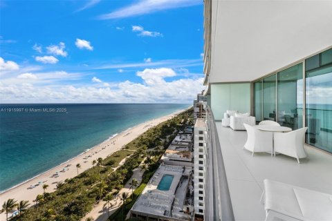Copropriété à vendre à Bal Harbour, Floride: 3 chambres, 303.23 m2 № 1970838 - photo 13