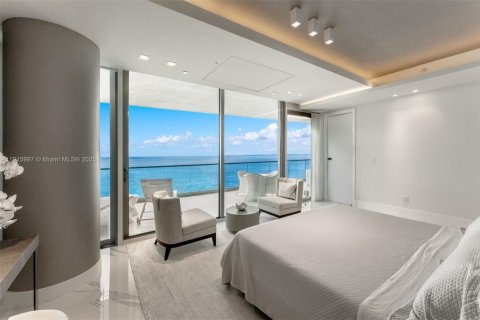 Copropriété à vendre à Bal Harbour, Floride: 3 chambres, 303.23 m2 № 1970838 - photo 17