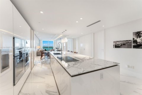 Copropriété à vendre à Bal Harbour, Floride: 3 chambres, 303.23 m2 № 1970838 - photo 25