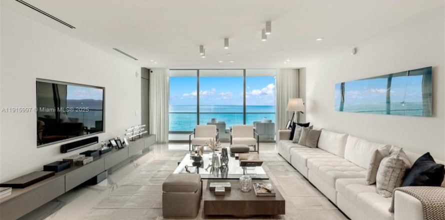Condo à Bal Harbour, Floride, 3 chambres № 1970838