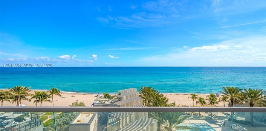 Condo à Sunny Isles Beach, Floride, 4 chambres  № 2073739