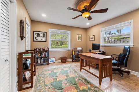 House in Palm Beach Shores, Florida 3 bedrooms, 206.71 sq.m. № 2402426 - photo 28