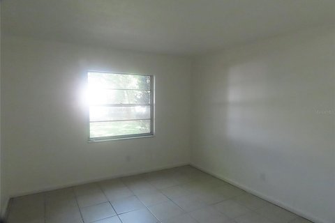 Propiedad comercial en venta en DeLand, Florida, 12 dormitorios, 418.06 m2 № 1554578 - foto 9