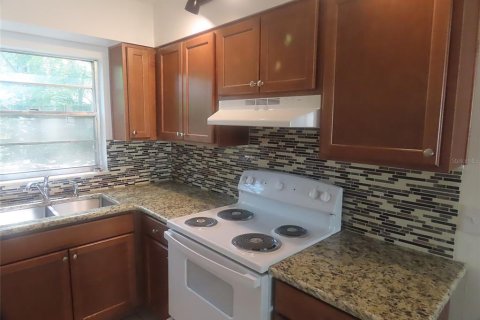 Propiedad comercial en venta en DeLand, Florida, 12 dormitorios, 418.06 m2 № 1554578 - foto 3