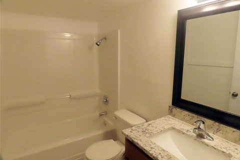 Propiedad comercial en venta en DeLand, Florida, 12 dormitorios, 418.06 m2 № 1554578 - foto 6