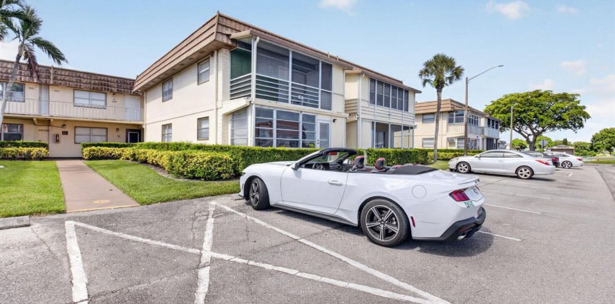 Condo à Delray Beach, Floride, 2 chambres  № 2259634