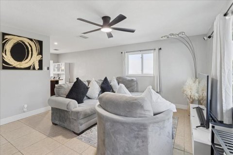 Casa en venta en Fort Lauderdale, Florida, 2 dormitorios, 92.81 m2 № 2077660 - foto 7
