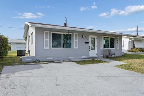 Casa en venta en Fort Lauderdale, Florida, 2 dormitorios, 92.81 m2 № 2077660 - foto 4