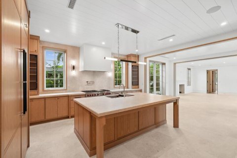 House in West Palm Beach, Florida 6 bedrooms, 580.55 sq.m. № 2088090 - photo 11