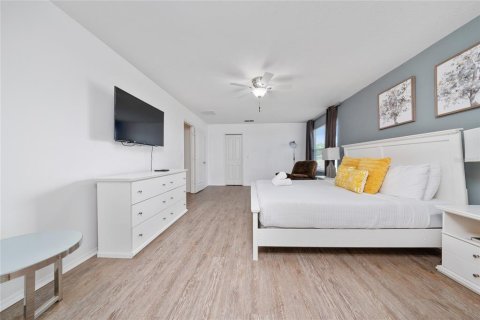 Villa ou maison à vendre à Kissimmee, Floride: 7 chambres, 337.05 m2 № 1813345 - photo 25