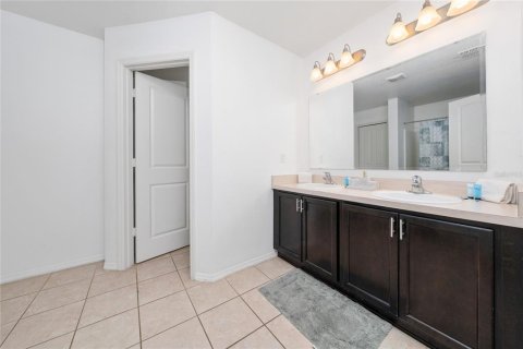 Villa ou maison à vendre à Kissimmee, Floride: 7 chambres, 337.05 m2 № 1813345 - photo 26