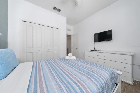 Villa ou maison à vendre à Kissimmee, Floride: 7 chambres, 337.05 m2 № 1813345 - photo 10
