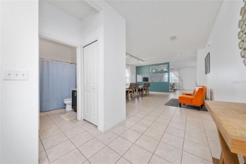 Villa ou maison à vendre à Kissimmee, Floride: 7 chambres, 337.05 m2 № 1813345 - photo 7