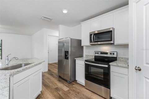 House in Port Charlotte, Florida 3 bedrooms, 135.73 sq.m. № 2092812 - photo 9