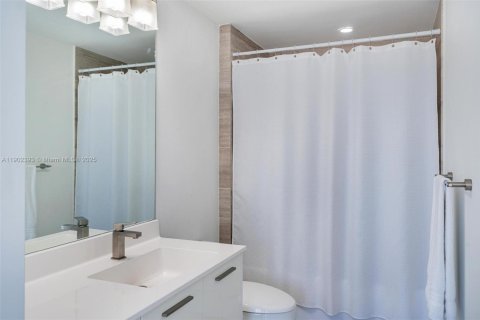 Condominio en venta en Miami, Florida, 2 dormitorios, 90.02 m2 № 1953841 - foto 12