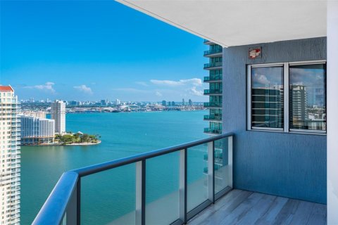 Condominio en venta en Miami, Florida, 2 dormitorios, 90.02 m2 № 1953841 - foto 1