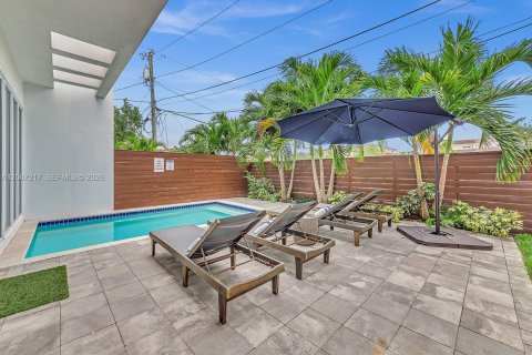 Touwnhouse à vendre à Fort Lauderdale, Floride: 4 chambres, 314.66 m2 № 2170800 - photo 16