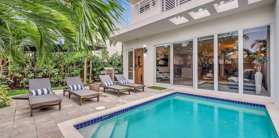Touwnhouse à Fort Lauderdale, Floride 4 chambres, 314.66 m2 № 2170800