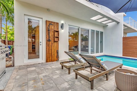 Touwnhouse à vendre à Fort Lauderdale, Floride: 4 chambres, 314.66 m2 № 2170800 - photo 15