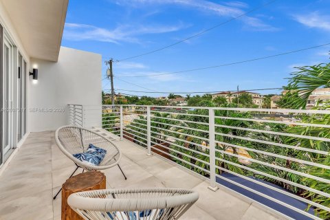 Touwnhouse à vendre à Fort Lauderdale, Floride: 4 chambres, 314.66 m2 № 2170800 - photo 30