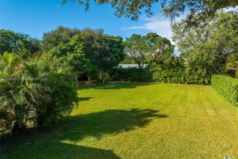 Terreno en venta en Pinecrest, Florida № 1841133 - foto 15