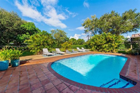Terreno en venta en Pinecrest, Florida № 1841133 - foto 24