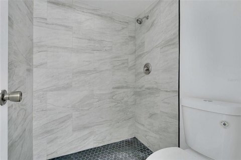 Duplex in Orlando, Florida 3 bedrooms, 115.01 sq.m. № 1903940 - photo 14