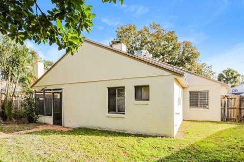 Villa ou maison à louer à Oviedo, Floride: 3 chambres, 109.53 m2 № 2121160 - photo 16
