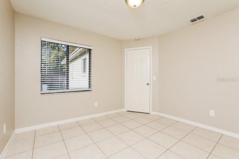 Villa ou maison à louer à Oviedo, Floride: 3 chambres, 109.53 m2 № 2121160 - photo 10