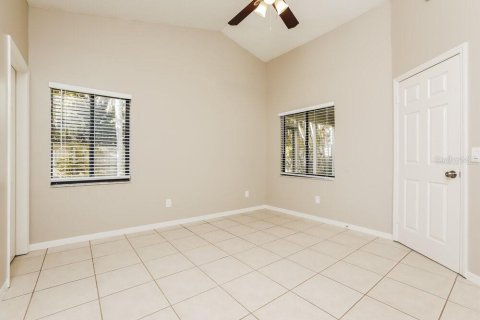 Villa ou maison à louer à Oviedo, Floride: 3 chambres, 109.53 m2 № 2121160 - photo 8