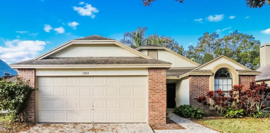 Villa ou maison à Oviedo, Floride 3 chambres, 109.53 m2 № 2121160