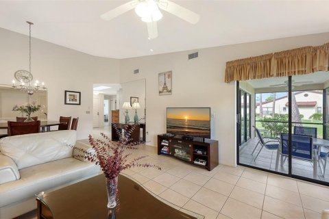 Villa ou maison à vendre à Sarasota, Floride: 2 chambres, 125.7 m2 № 2308302 - photo 21